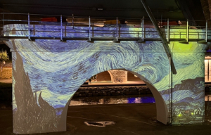 반 고흐 명화와 신사임당 초충도를 다리 밑에서 만나다. 서초구 양재천 영동2교, 미디어아트 예술관으로 변신!