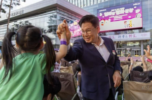 17년 만에 진짜 광장으로, 마포 구민광장에서 영화를 즐기다!
