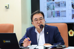 윤기섭 서울시의원, 지하철 냉방시설·안내시스템 개선 및 청소노동자 휴게실 환경개선 촉구