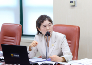 서울시의회 구미경 의원, 전통시장 지원사업·노동권익센터 “중복사업 축소 및 인력 배치 개선 필요” 촉구