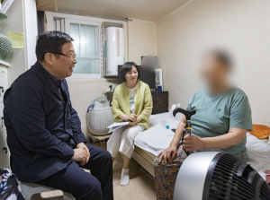 김경호 광진구청장, 통합돌봄 시범사업 현장 동행…소통으로 정책 기반 강화 나서