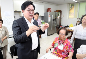 ˝여러분이 동작의 자부심!˝ 동작구, 장기요양요원·어르신·가족 위한 `트라이앵글 힐링 데이` 개최