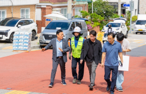 심재억 강북구의회 도시복지위원장,한빛맹학교 및 서울효정학교 앞 도로열선 설치 현장 방문