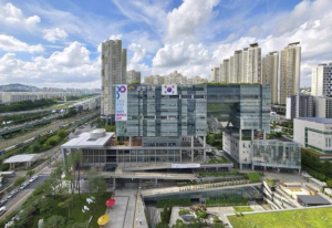 금천구 발전에 기여한 명예구민을 찾습니다