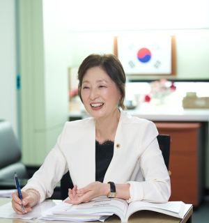 최유희 서울시의원, `모두를 위한 수업`에 속도··· `특수학급 설치 기준 합리화`