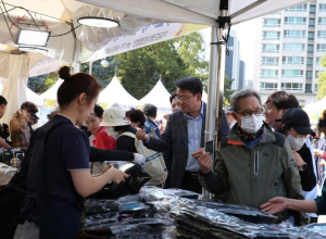 추석 전 만나는 지역 특산물... 공연, 체험, 쿠킹쇼까지... 볼거리 풍부...노원, 추석맞이 `고흥 직거래장터`와 `전남 직거래장터` 연이어 개최