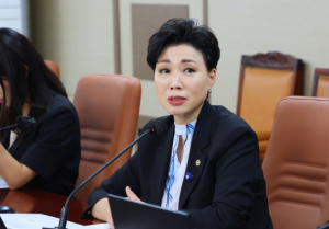 서울시의회 최재란 의원, 학교 개방 시설 사용료 감면 범위 넓힌다