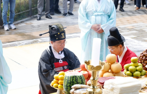 진교훈 강서구청장, 허준축제 성공기원제에 초헌관으로 참여