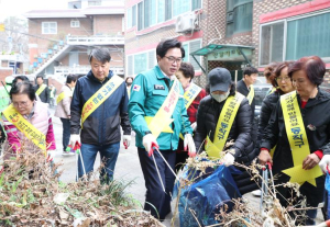 ˝무단투기, 이제 그만˝ 동작구, `쓰레기 배출 해결사`가 뜬다