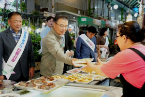 중랑구, 추석 앞두고 전통시장 상인과 따뜻한 소통 나눠
