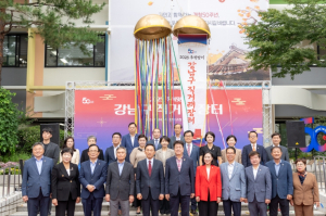 강남구의회, ‘2025 추석맞이 강남구 직거래 장터’방문