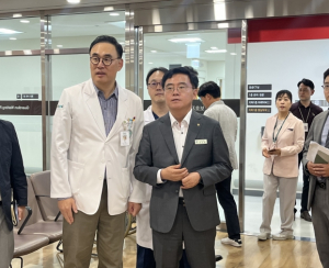 진교훈 강서구청장, 추석 앞두고 지역응급의료센터 현장 방문