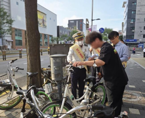 강동구, 자전거·킥보드 올바른 주차 문화 확산 캠페인 실시