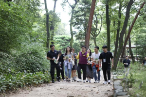 동대문구, 외국인 청년 대상 홍릉수목원 탐방 진행