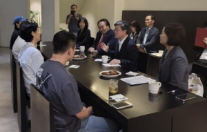 김길성 서울 중구청장, 추석 앞두고 전통시장·골목상권 찾아 상인들과 `소통`