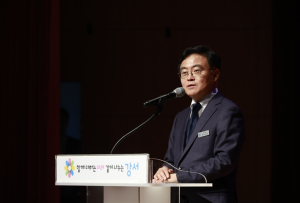 “어르신들께 받은 행복 이제 돌려드리겠습니다”...진교훈 강서구청장 800여 명 어른신께 감사와 존경 전해