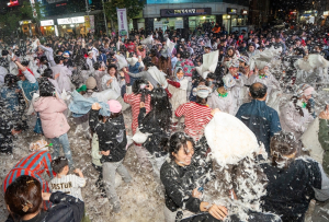 2025 동대문페스티벌 ‘예술말고파티’… 열광의 도가니