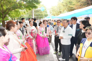 중랑구 신내2동, 봉화산 차없는 거리 축제 수익금 `중랑 동행 사랑넷`에 기부