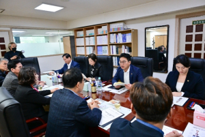 서울시의회 장태용 행정자치위원회 위원장, `독도에서 서울까지, 자치 협력 손을 맞잡겠다`