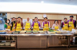 이필형 동대문구청장, ‘청년밥心’ 배식 봉사로 청년 응원