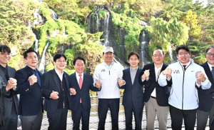 오세훈 시장, `홍제폭포 복합문화센터 개관식` 참석