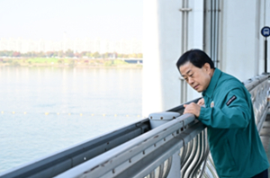 서울특별시의회 김용호 시의원, ‘잠수교 전면 보행화 사업’현장 점검, 침수 대비 안전대책 및 보행 접근성 개선 주문