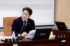 서울특별시의회 이민석 의원, 서울지갑-서울시민카드 통합, 기존 이용자 전환률 10%대 수준