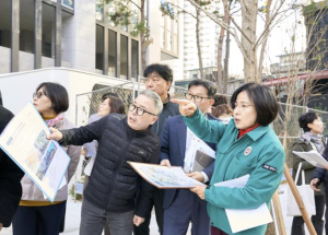 이수희 강동구청장, 입주 앞둔 천호3·4구역 통학로 안전 현장점검…˝아이들 안전 최우선˝