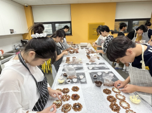 동대문진로직업체험지원센터, 요리교실 ‘감성 JOB실’ 개방해 학교 동아리 지원