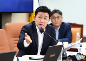 서울시의회 황철규 의원, 서울시 학교 874개 마사토 운동장… 유해성 검사‘전무’