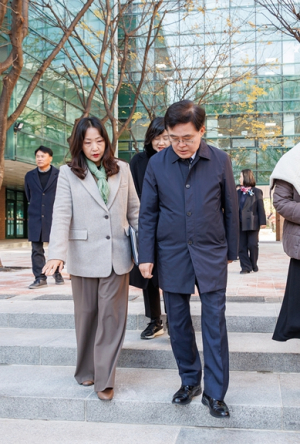 진교훈 강서구청장, 중학교 보행로 안전 우려에 즉각 조치