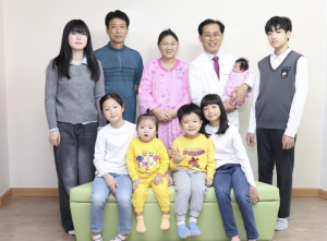 동대문구, `일곱째 출산` 가정에 첫 생애돌봄 지원…˝출산 부담, 지역이 함께 나눈다˝