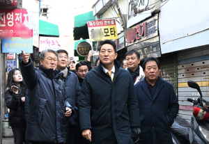 세운 간 오세훈 서울시장, 종묘~남산 녹지축 낙후 도심에 경쟁력 불어넣을 것