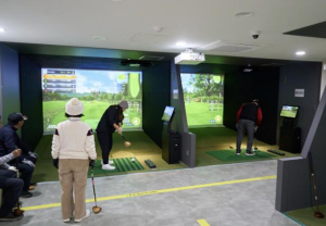 실내에서 즐기는 겨울 라운딩! 강동구, 천호 스크린 파크골프장에서 아카데미 운영