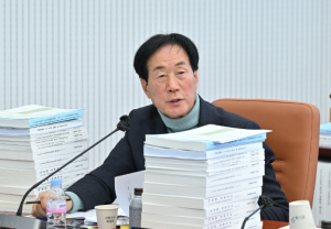 서울시의회 남창진 의원, 2026년 서울시교육청 예산 약 11조 심사 중 오륜초 등 학교 화장실 보수 시급성 강조