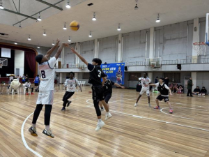 코트 위에서 통(通)했다…강남구, 우지원과 함께한 다문화 농구 대회