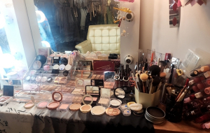 서울시, 고궁 주변 한복대여점 내 불법 미용 행위 10곳 적발