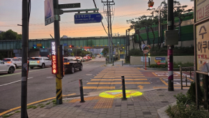 동대문구 “우회전할 때 보행자 먼저 알려준다”…AI 안전시스템 60여 곳 설치