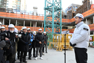 서울시 오세훈 시장, 2일 영등포구 공동주택 재건축 현장 찾아 안전관리 현황 점검