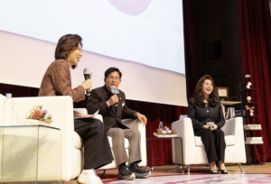 교육은 백년대계, 효도는 만년대계...마포 효도학교, 세대 공감 안착