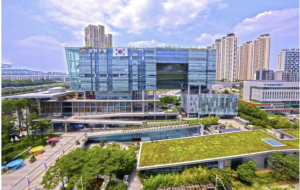 퇴근 후도, 출근 전도 OK... 금천구, 여권 교부 시간 확대 운영