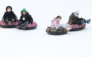 노원구, 겨울 테마파크 `2026 노원 씽씽눈썰매장` 성료