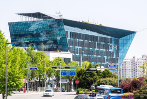 용산구, 기초생활수급자·장애인거주시설 이용자에 5만원 지급