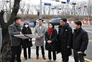 서울시의회 박춘선 의원, 가산한내보도육교 앞 교차로 민원현장 점검