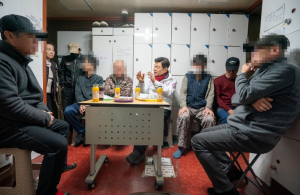 빗자루 들고, 고시원 문 두드리고…이필형 동대문구청장 ‘설 현장’에서 만난 안부