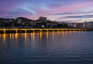 서울시, 한강의 밤 `금빛 모래`로 물든다… 옥수역 일대 두모교 경관조명 개선