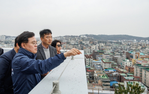 진교훈 강서구청장, 화곡동 찾아 원도심 개발 직접 챙겨