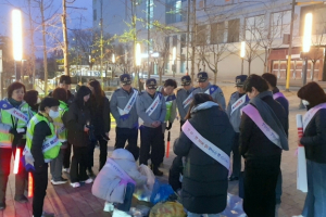 `깨끗한 신촌, 생활폐기물 다이어트` 서대문구·서대문경찰서 합동 캠페인