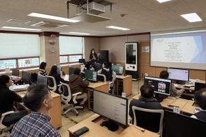 ˝라이브커머스 교육받고 방송 도전!˝ 서울 중구, 전통시장 상인 `온라인 데뷔` 돕는다