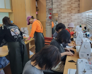 성동구 금호4가동 주민자치회, `이웃과 함께하는 사랑의 가방 만들기` 추진